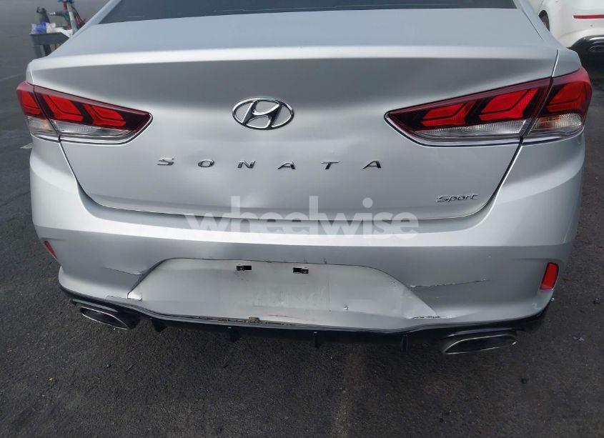 Photo 17 of 2019 Hyundai Sonata LIMITED/SEL/SPORT (VIN 5NPE34AF8KH731899)