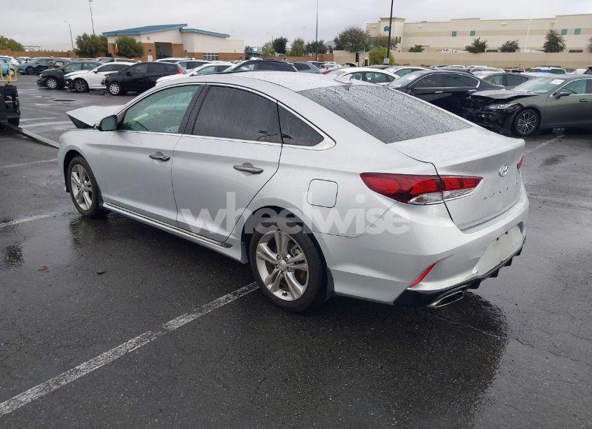 Photo 3 of 2019 Hyundai Sonata LIMITED/SEL/SPORT (VIN 5NPE34AF8KH731899)