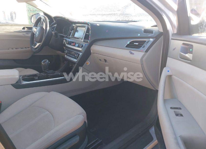 Photo 5 of 2019 Hyundai Sonata SEL (VIN 5NPE34AF8KH740294)