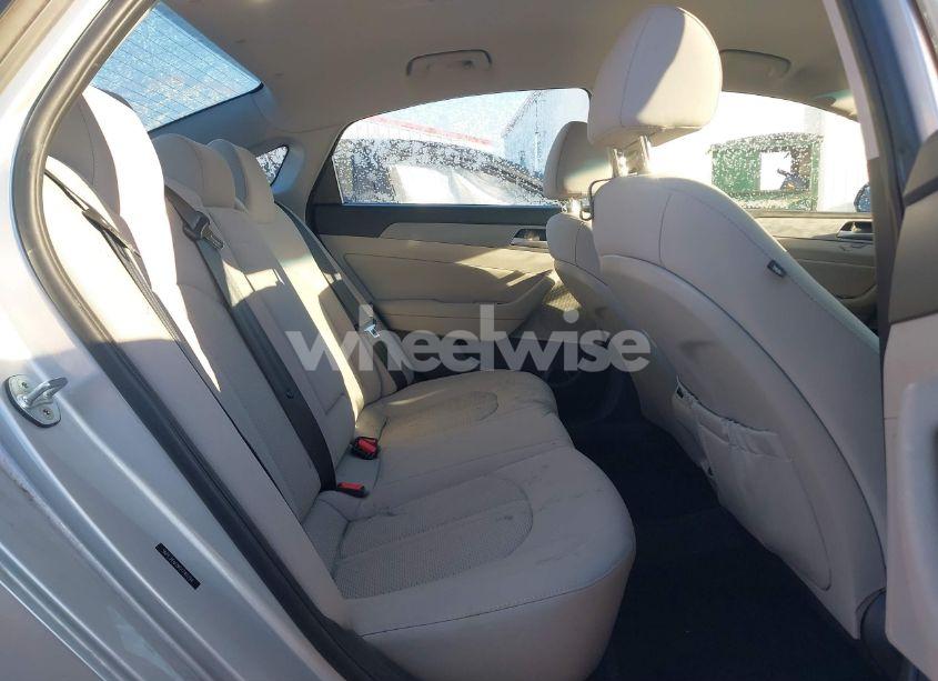 Photo 8 of 2019 Hyundai Sonata SEL (VIN 5NPE34AF8KH740294)