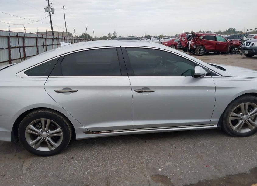 Photo 12 of 2019 Hyundai Sonata SPORT (VIN 5NPE34AF8KH762831)