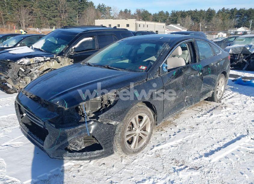 Photo 2 of 2019 Hyundai Sonata SEL (VIN 5NPE34AF8KH793383)