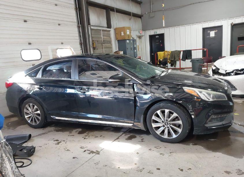 Photo 13 of 2015 Hyundai Sonata SPORT (VIN 5NPE34AF9FH022467)