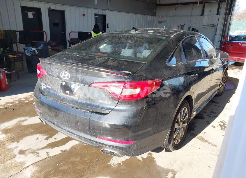 Photo 4 of 2015 Hyundai Sonata SPORT (VIN 5NPE34AF9FH022467)