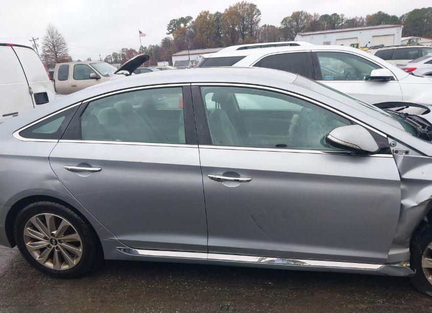 Photo 13 of 2015 Hyundai Sonata SPORT (VIN 5NPE34AF9FH045991)