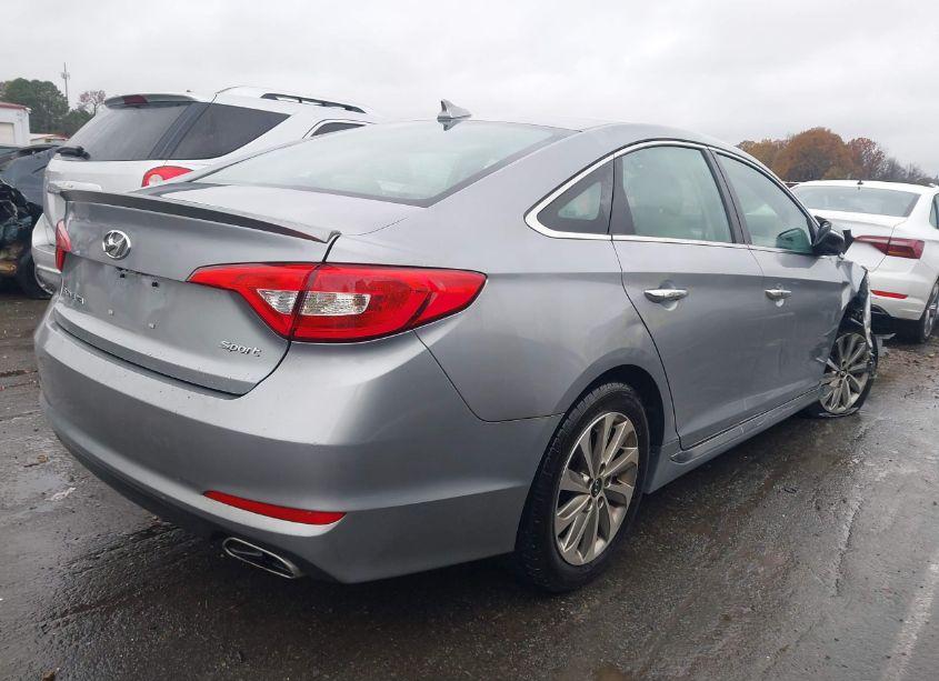 Photo 4 of 2015 Hyundai Sonata SPORT (VIN 5NPE34AF9FH045991)