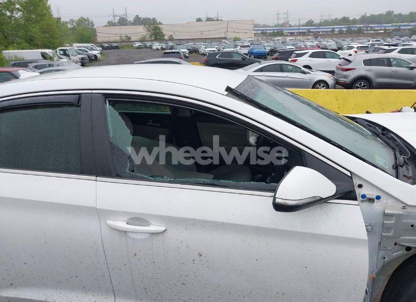 Photo 18 of 2015 Hyundai Sonata SPORT (VIN 5NPE34AF9FH054304)