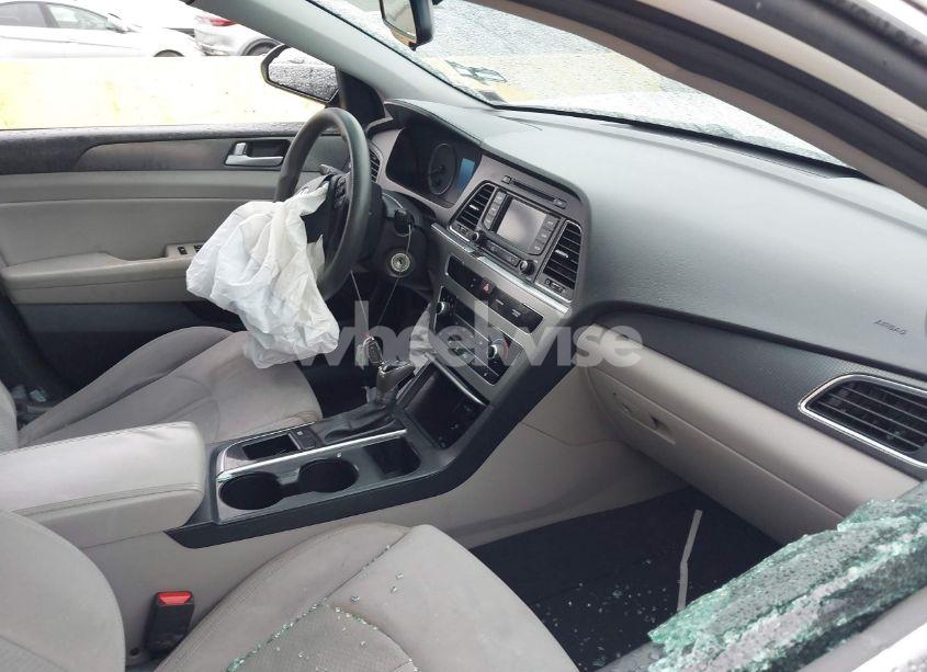 Photo 5 of 2015 Hyundai Sonata SPORT (VIN 5NPE34AF9FH054304)