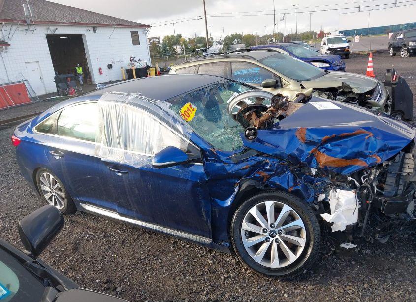 Photo 12 of 2015 Hyundai Sonata SPORT (VIN 5NPE34AF9FH088906)