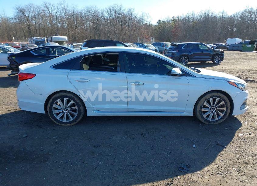 Photo 13 of 2015 Hyundai Sonata SPORT (VIN 5NPE34AF9FH089618)