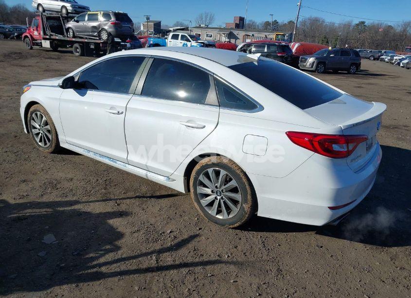 Photo 3 of 2015 Hyundai Sonata SPORT (VIN 5NPE34AF9FH089618)