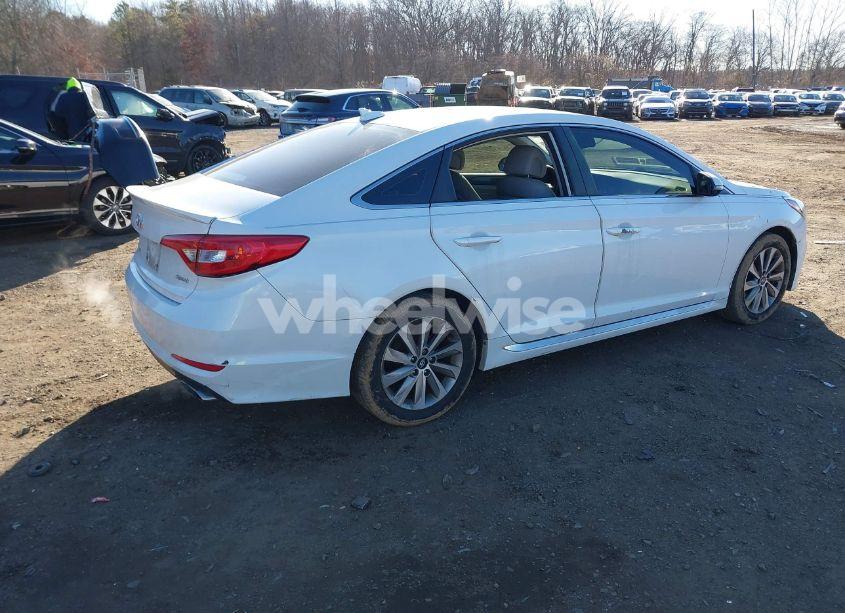 Photo 4 of 2015 Hyundai Sonata SPORT (VIN 5NPE34AF9FH089618)