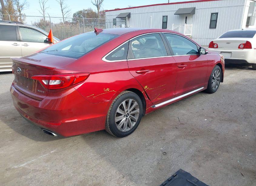 Photo 4 of 2015 Hyundai Sonata SPORT (VIN 5NPE34AF9FH102898)