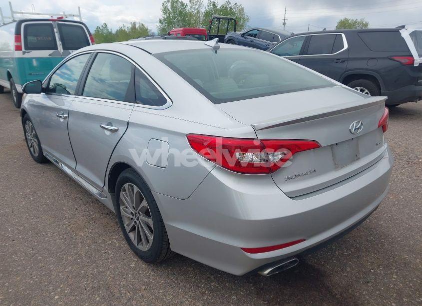 Photo 3 of 2015 Hyundai Sonata SPORT (VIN 5NPE34AF9FH108197)
