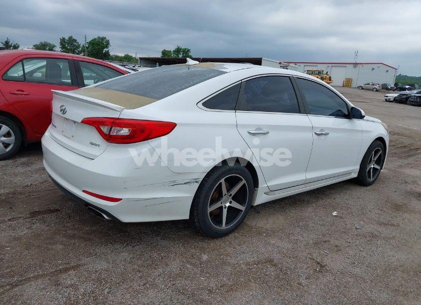 Photo 4 of 2015 Hyundai Sonata SPORT (VIN 5NPE34AF9FH110094)