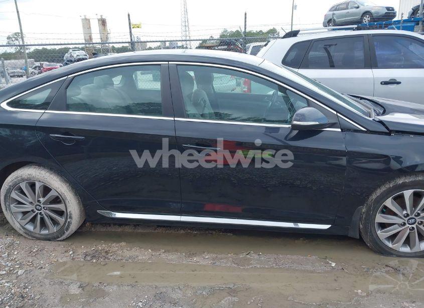 Photo 14 of 2015 Hyundai Sonata SPORT (VIN 5NPE34AF9FH131995)