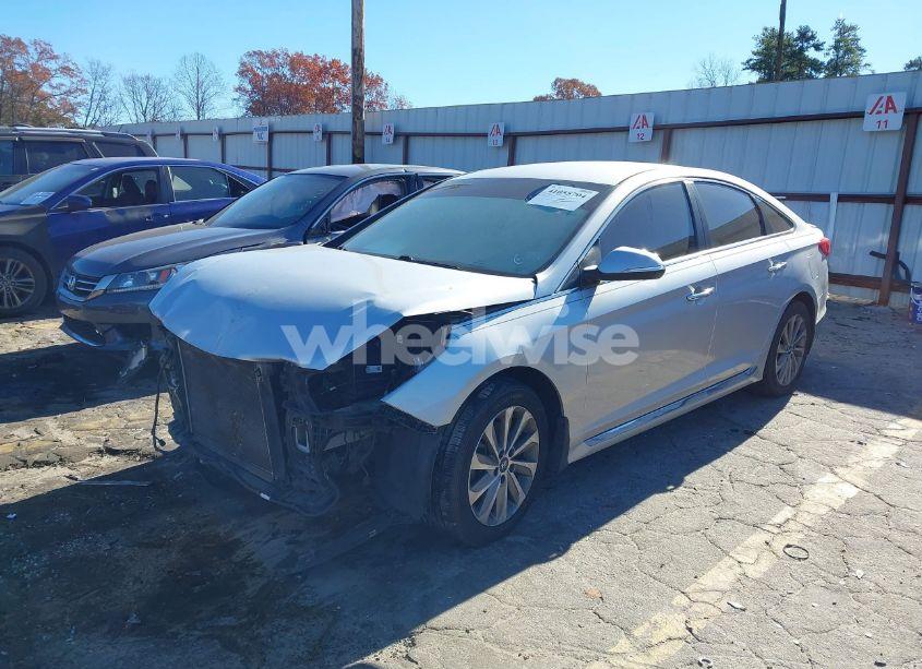 Photo 2 of 2015 Hyundai Sonata SPORT (VIN 5NPE34AF9FH138963)
