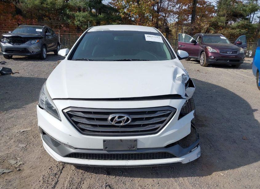 Photo 12 of 2015 Hyundai Sonata SPORT (VIN 5NPE34AF9FH202631)