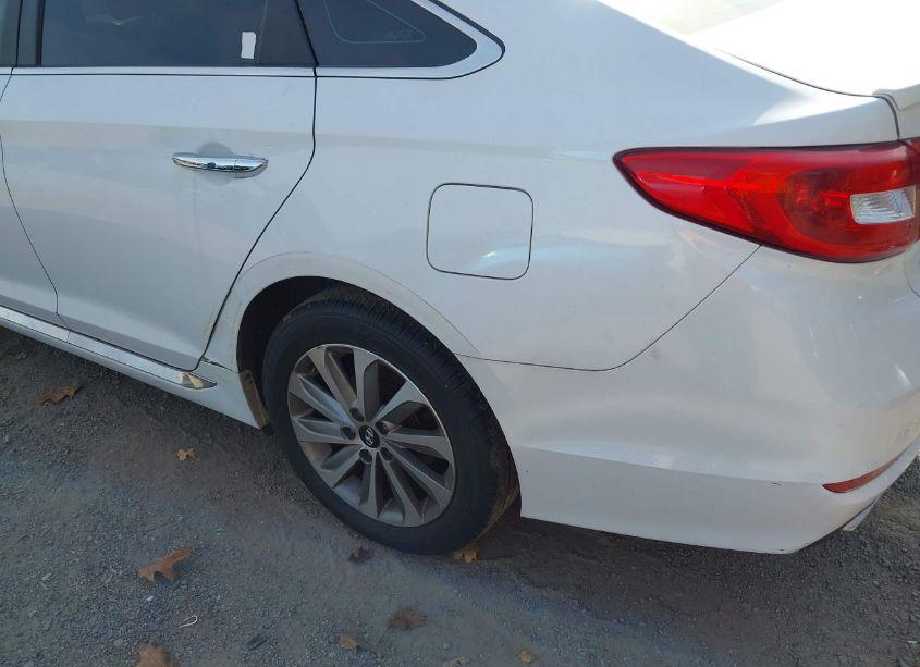 Photo 17 of 2015 Hyundai Sonata SPORT (VIN 5NPE34AF9FH202631)