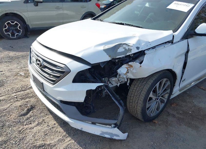 Photo 6 of 2015 Hyundai Sonata SPORT (VIN 5NPE34AF9FH202631)