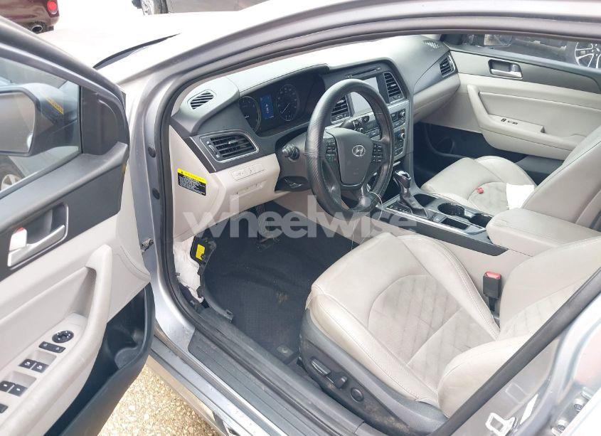 Photo 17 of 2016 Hyundai Sonata SPORT (VIN 5NPE34AF9GH299993)