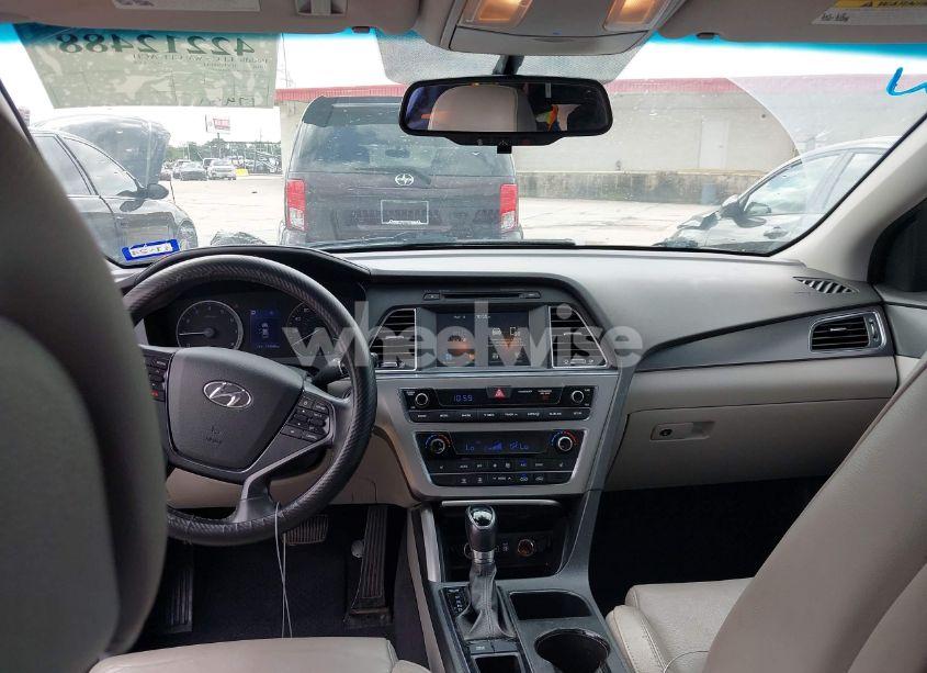 Photo 20 of 2016 Hyundai Sonata SPORT (VIN 5NPE34AF9GH299993)