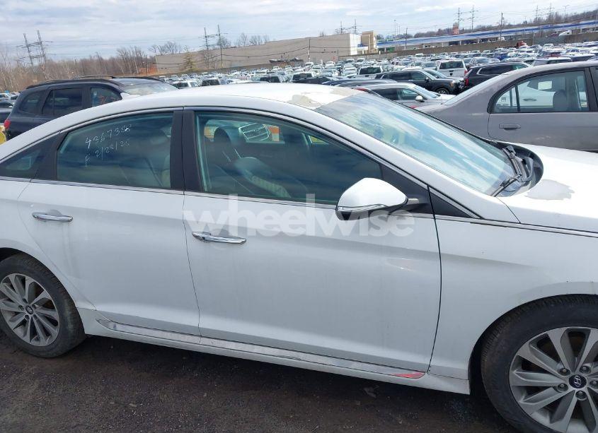 Photo 13 of 2016 Hyundai Sonata SPORT (VIN 5NPE34AF9GH305064)