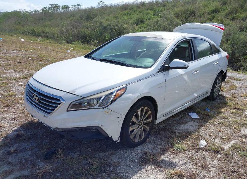 Photo 2 of 2016 Hyundai Sonata SPORT (VIN 5NPE34AF9GH305310)