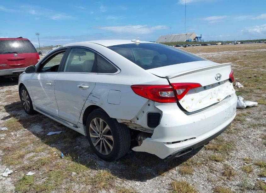 Photo 3 of 2016 Hyundai Sonata SPORT (VIN 5NPE34AF9GH305310)