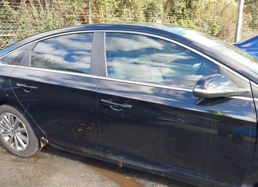 Photo 13 of 2016 Hyundai Sonata SPORT (VIN 5NPE34AF9GH322396)