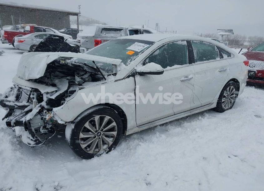 Photo 2 of 2016 Hyundai Sonata SPORT (VIN 5NPE34AF9GH345838)