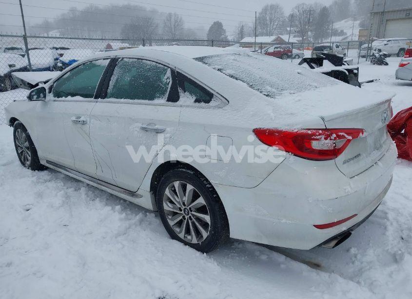 Photo 3 of 2016 Hyundai Sonata SPORT (VIN 5NPE34AF9GH345838)