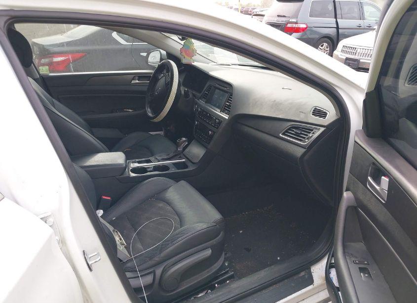 Photo 5 of 2016 Hyundai Sonata SPORT (VIN 5NPE34AF9GH382744)