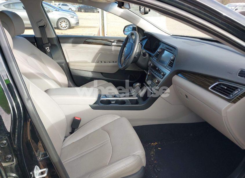 Photo 5 of 2016 Hyundai Sonata LIMITED (VIN 5NPE34AF9GH406329)