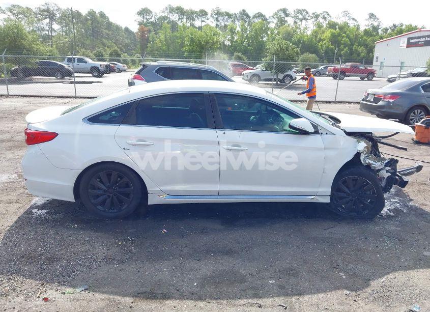 Photo 13 of 2017 Hyundai Sonata SPORT (VIN 5NPE34AF9HH503273)