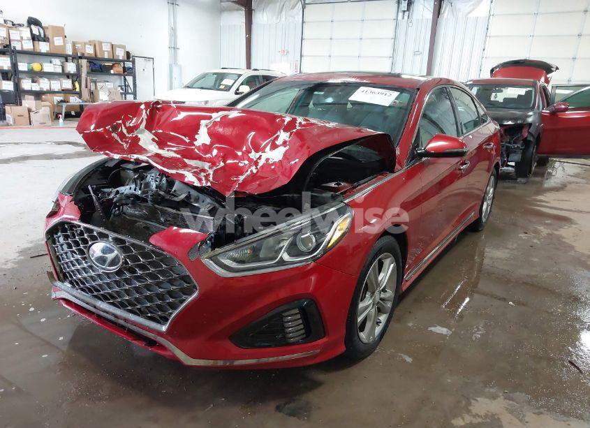 Photo 2 of 2018 Hyundai Sonata SPORT (VIN 5NPE34AF9JH599962)