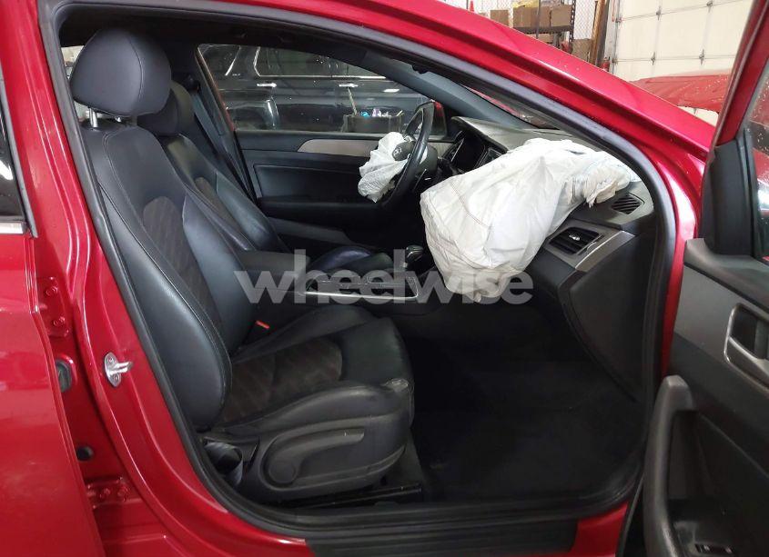 Photo 5 of 2018 Hyundai Sonata SPORT (VIN 5NPE34AF9JH599962)