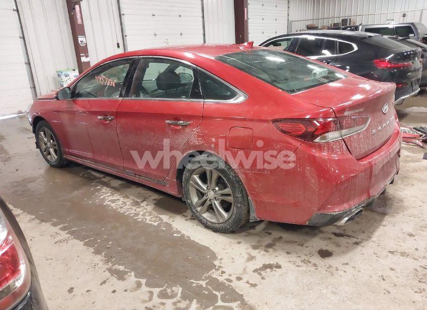 Photo 3 of 2018 Hyundai Sonata SPORT (VIN 5NPE34AF9JH635214)