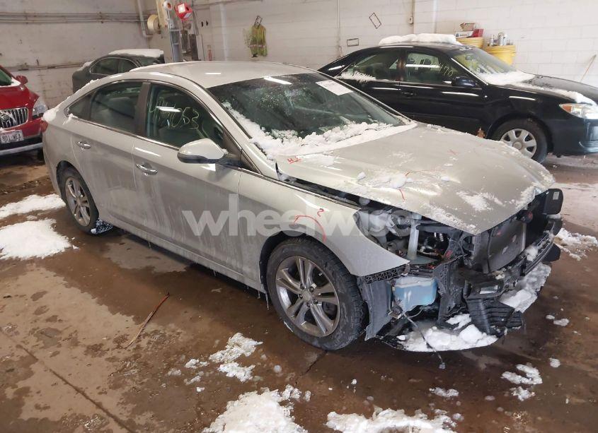 2018 Hyundai Sonata SEL (VIN 5NPE34AF9JH638470) main photo