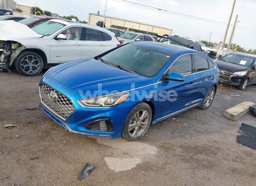 Photo 2 of 2018 Hyundai Sonata SPORT (VIN 5NPE34AF9JH655821)