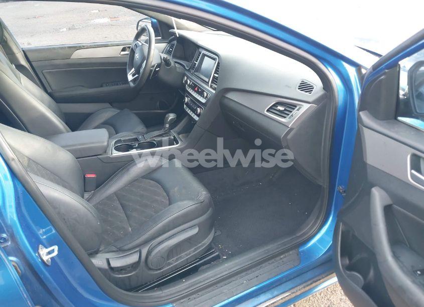 Photo 5 of 2018 Hyundai Sonata SPORT (VIN 5NPE34AF9JH655821)