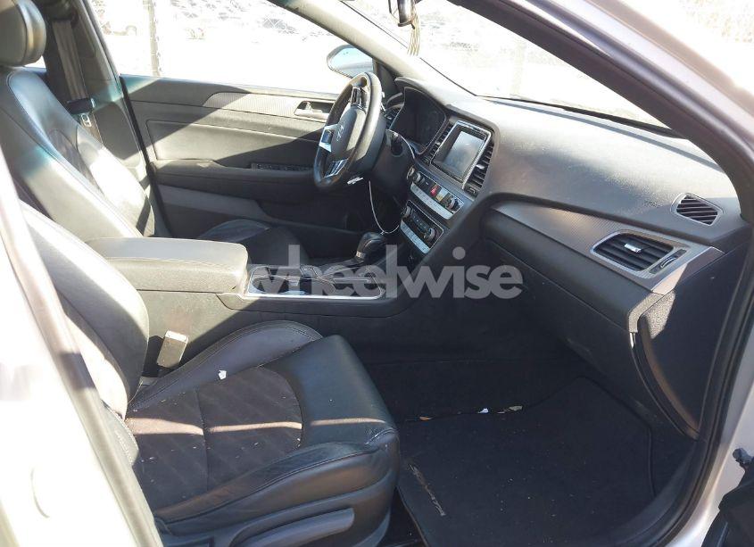 Photo 5 of 2018 Hyundai Sonata SPORT (VIN 5NPE34AF9JH685501)