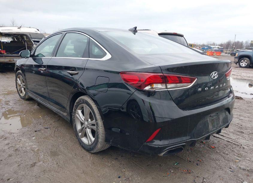 Photo 3 of 2018 Hyundai Sonata SPORT (VIN 5NPE34AF9JH694666)