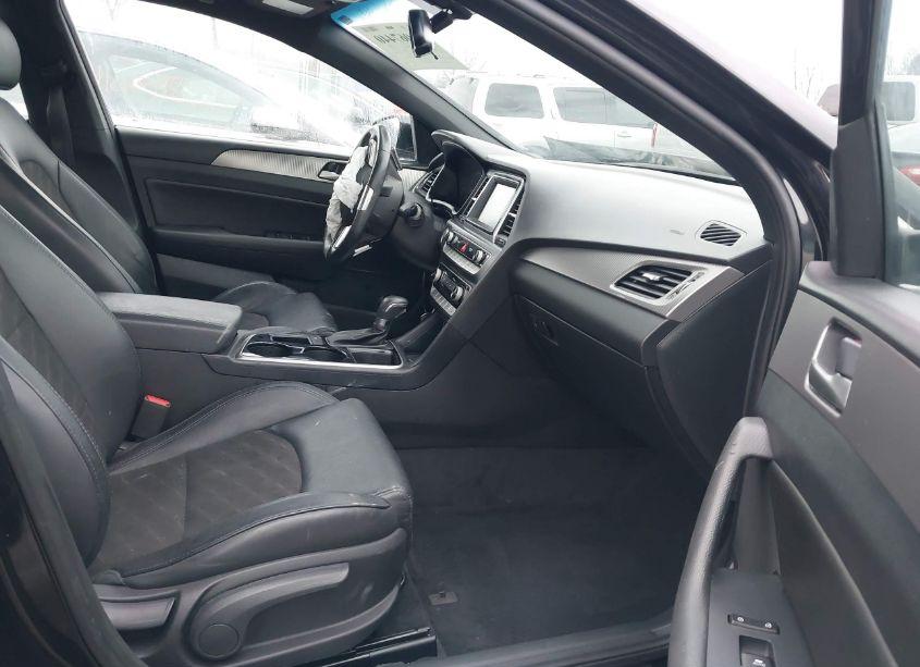 Photo 5 of 2018 Hyundai Sonata SPORT (VIN 5NPE34AF9JH694666)