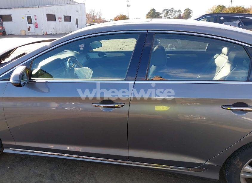 Photo 14 of 2018 Hyundai Sonata SPORT (VIN 5NPE34AF9JH697440)