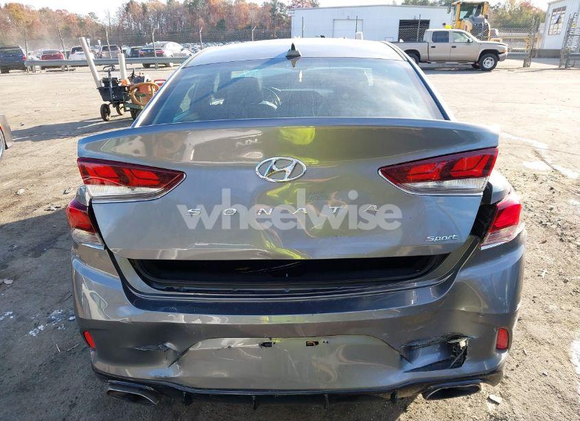 Photo 16 of 2018 Hyundai Sonata SPORT (VIN 5NPE34AF9JH697440)