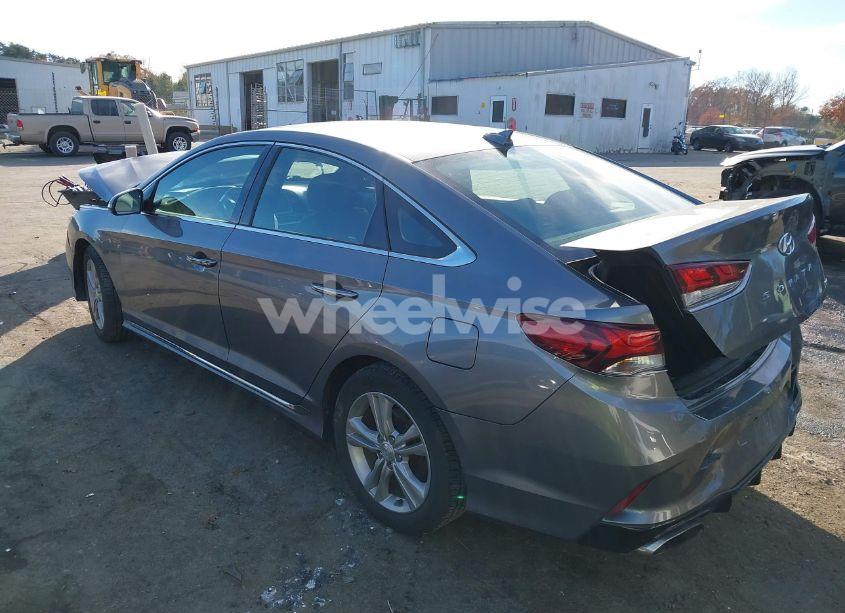 Photo 3 of 2018 Hyundai Sonata SPORT (VIN 5NPE34AF9JH697440)