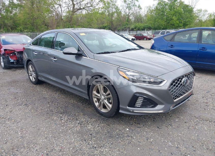 2018 Hyundai Sonata LIMITED (VIN 5NPE34AF9JH724099) main photo