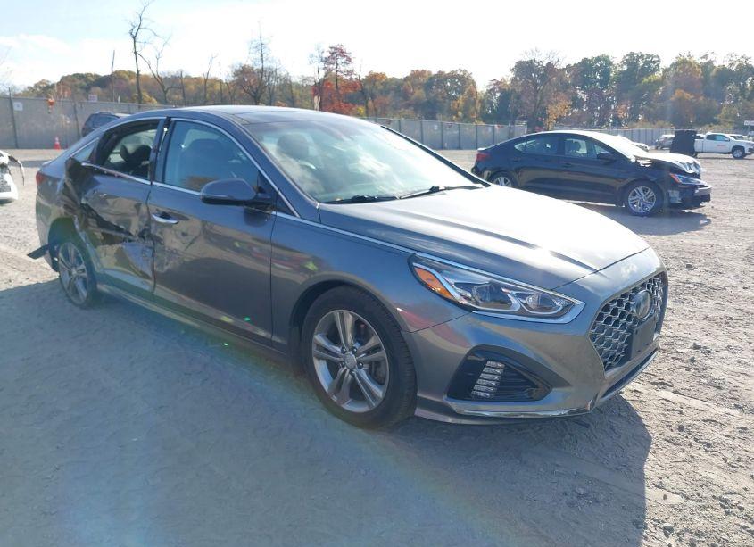 2019 Hyundai Sonata LIMITED (VIN 5NPE34AF9KH740613) main photo