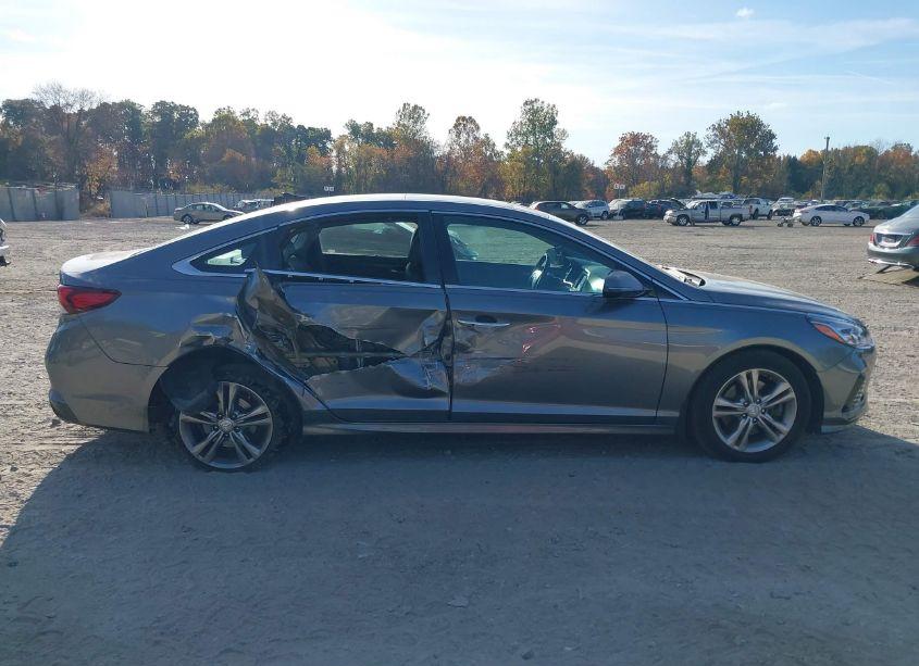 Photo 13 of 2019 Hyundai Sonata LIMITED (VIN 5NPE34AF9KH740613)